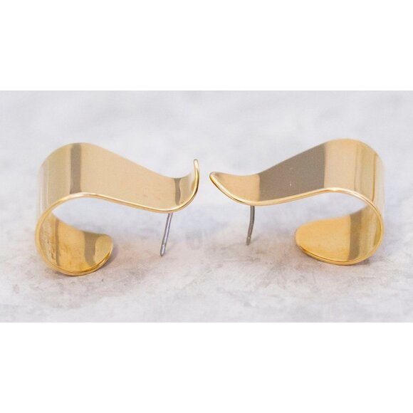 Vintage Curvy Spiral Gold Tone Sophisticated Stud Earrings - C9 - Picture 2 of 3